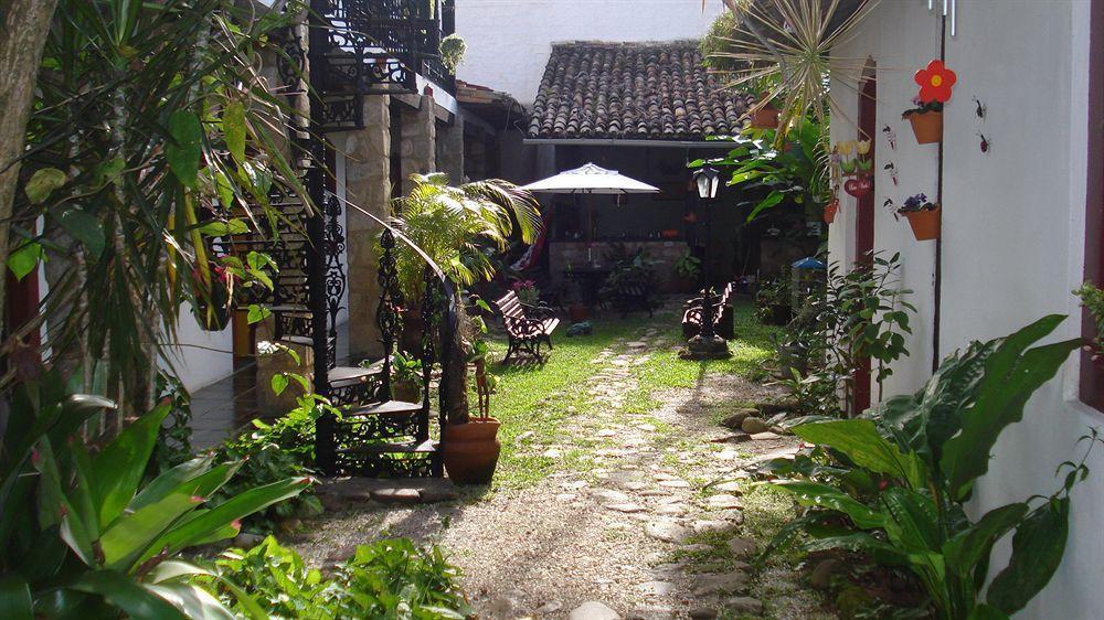 Pousada Solar Do Algarve Em Paraty Ha 5 Minutos Do Centro Historico Exterior foto